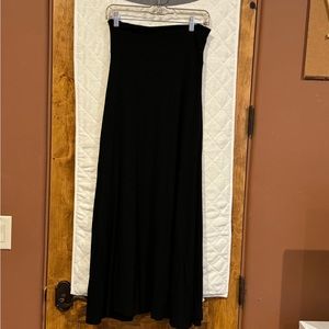 Women’s maxi skirt